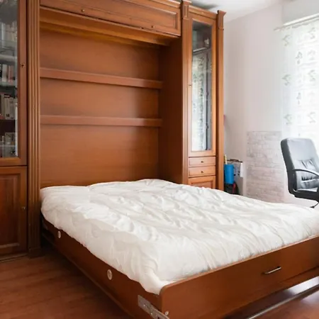 شقة Charming Studio Near Buttes-chaumont باريس
